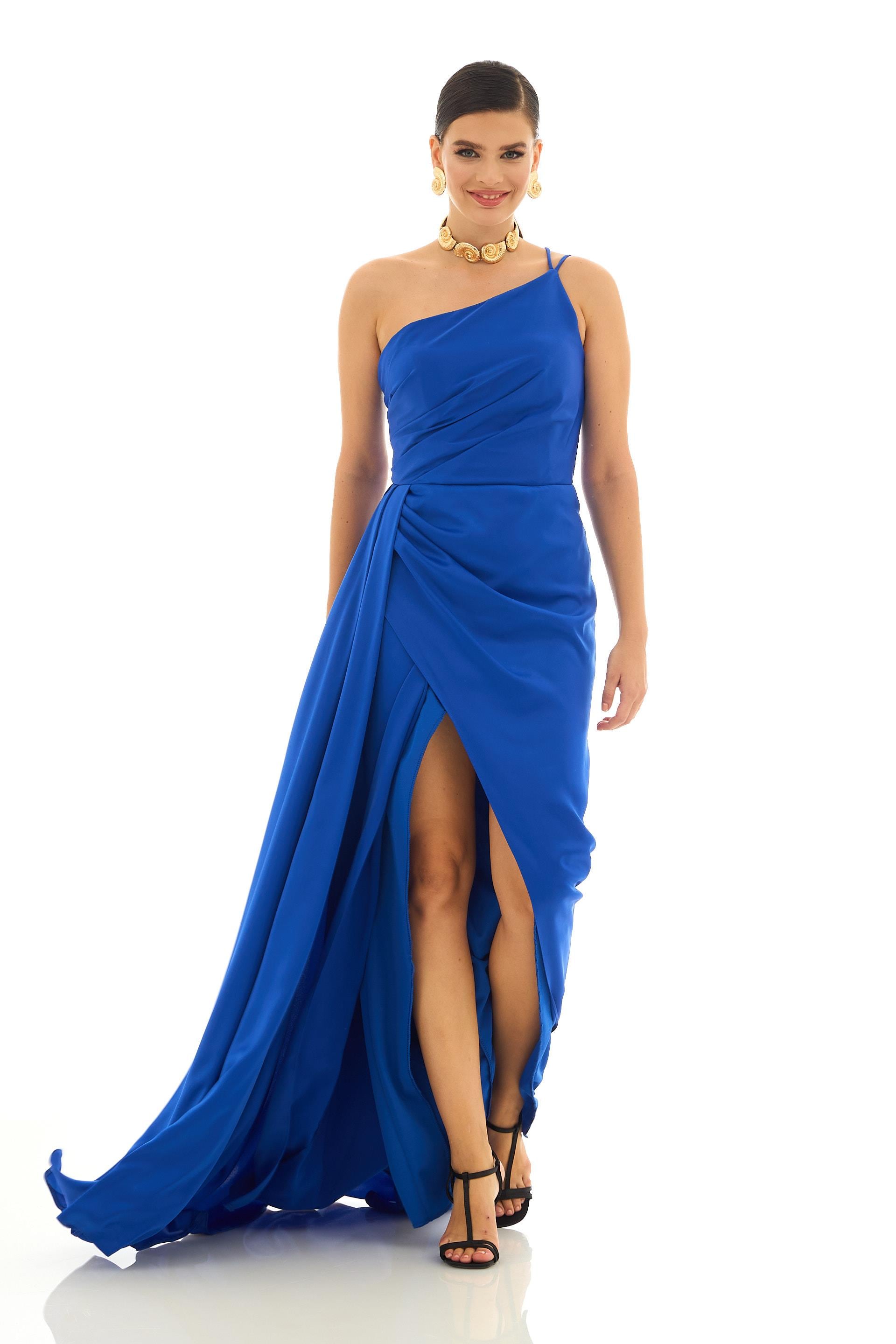 55932-25CARMENCarmen Saks Saten Tek Omuz Uzun Abiye Elbise