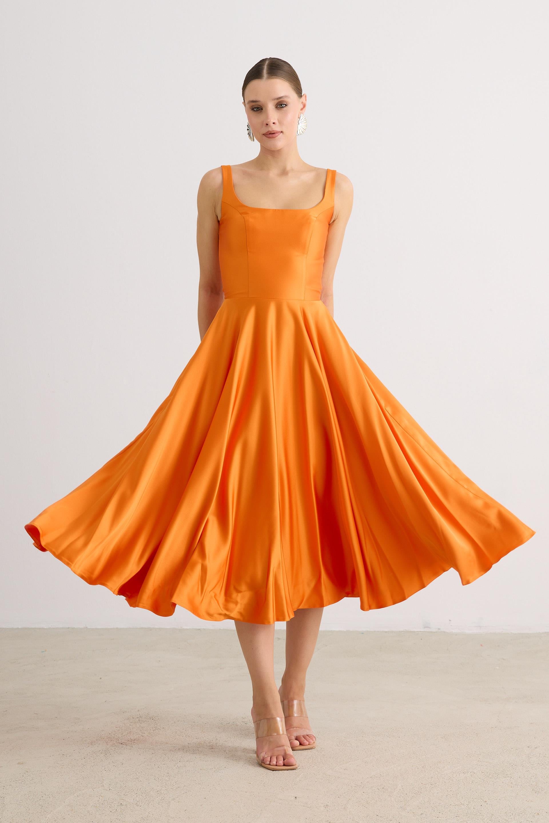 58131-106CARMENCarmen Orange Sırt Dekolteli Midi Saten Abiye Elbise