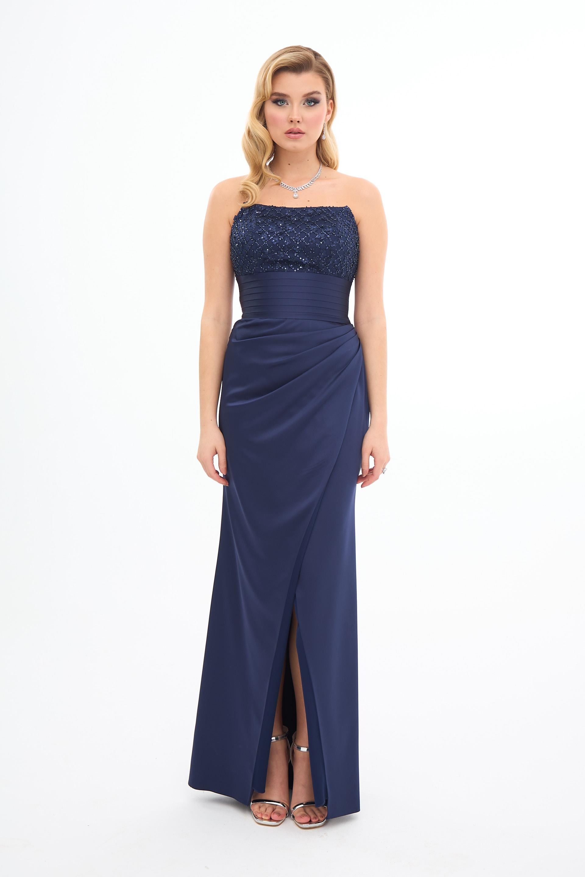 58360-14CARMENCarmen Lacivert Straplez Yırtmaçlı Saten Abiye Elbise