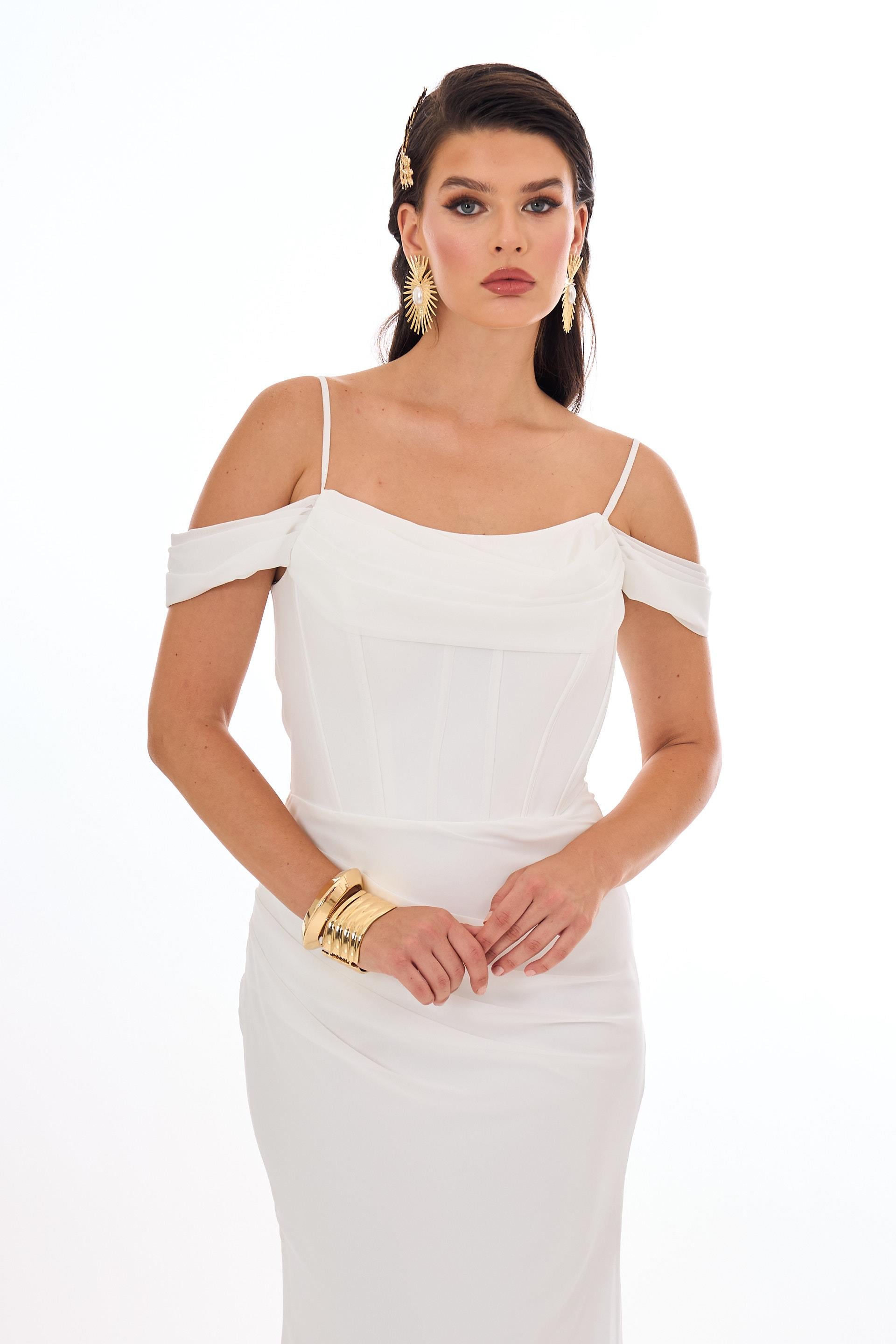 58464-6CARMENCarmen Ekru Askılı Uzun Şifon Nikah Elbisesi