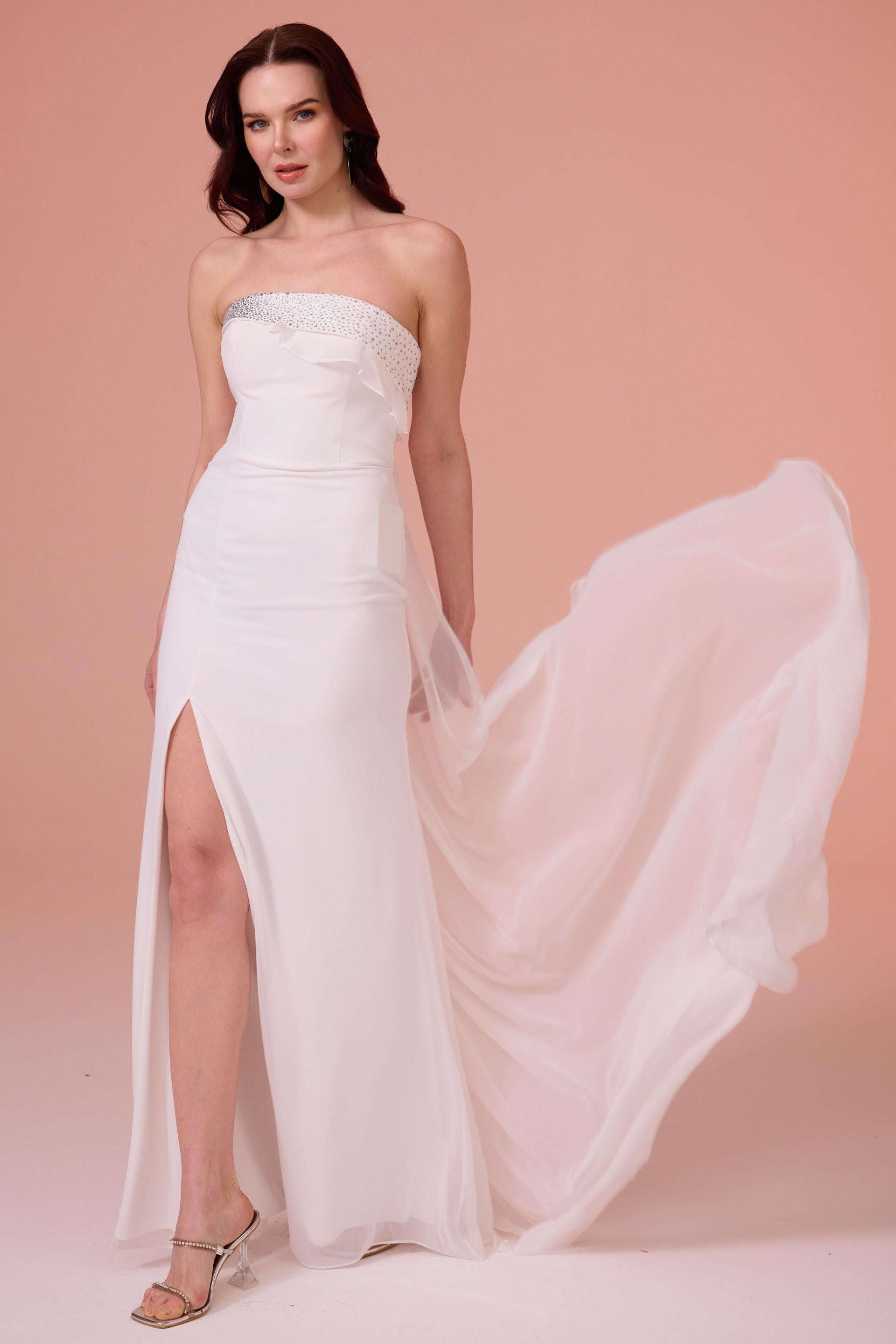 58466-34CARMENCarmen Beyaz Straplez Kuyruklu Şifon Nikah Elbisesi