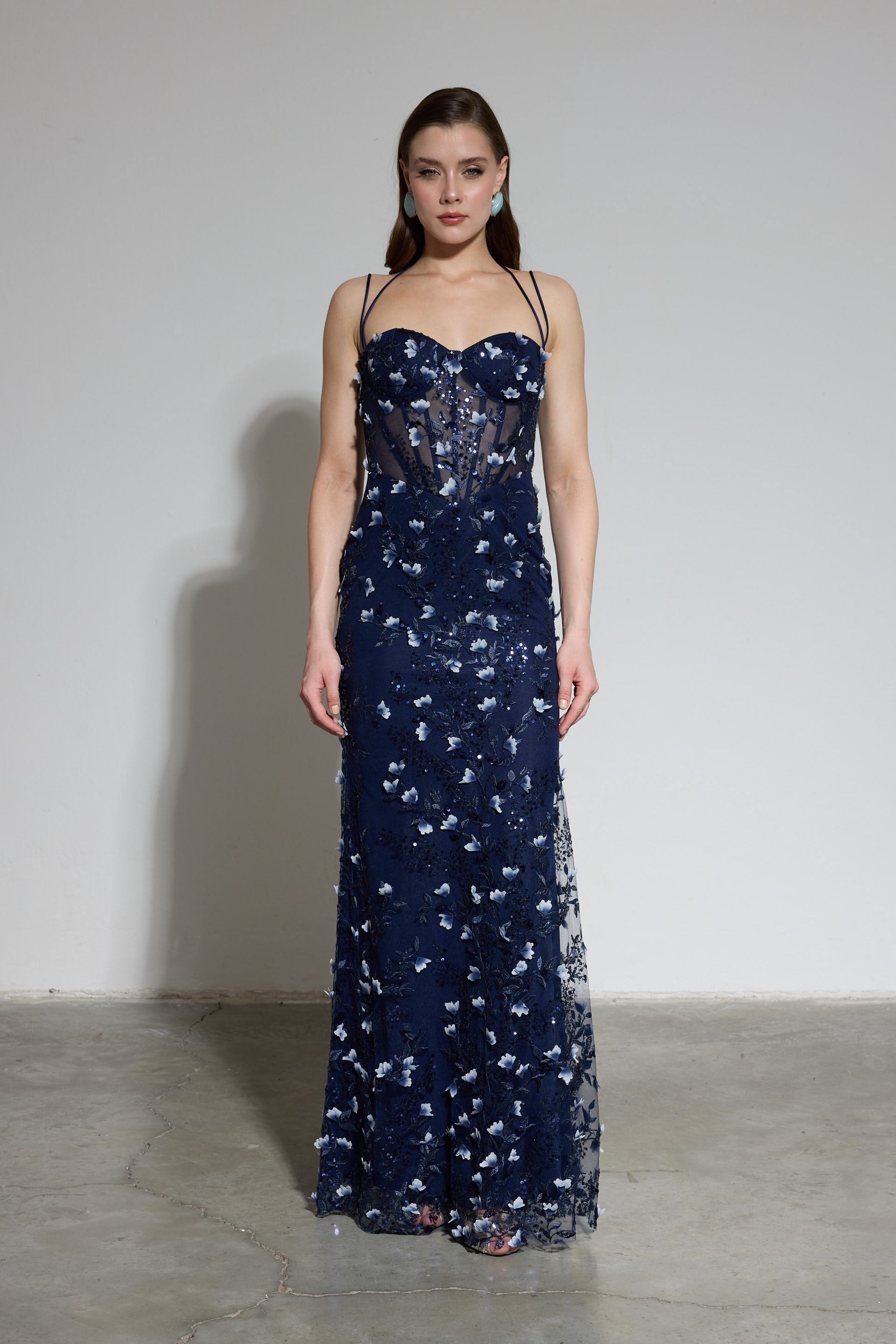 58690-14CARMENCarmen Lacivert Askılı Güpürlü Tül Abiye Elbise