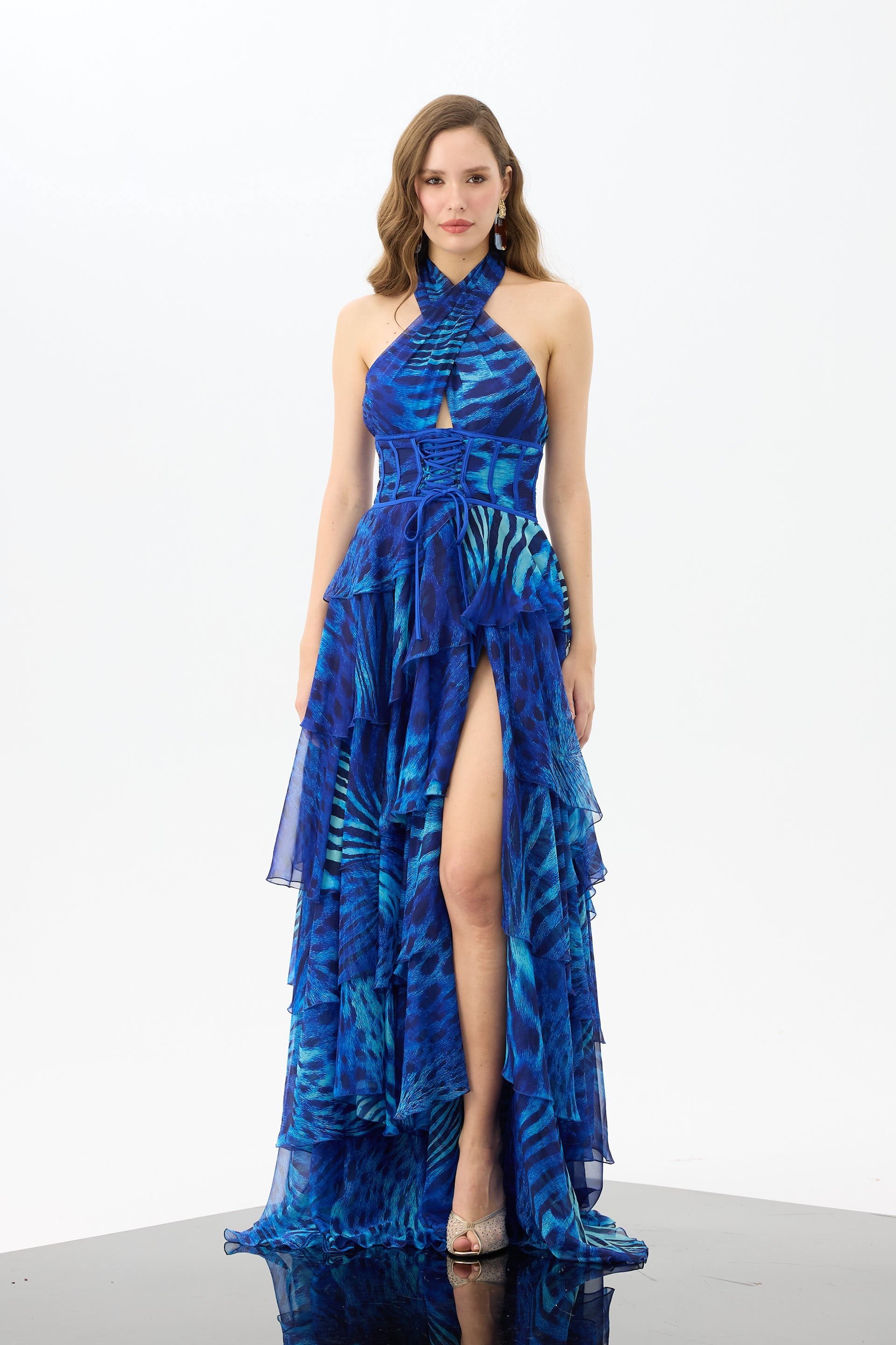 58746-25CARMENCarmen Saks Boyundan Bağlamalı Leopar Desenli Abiye Elbise