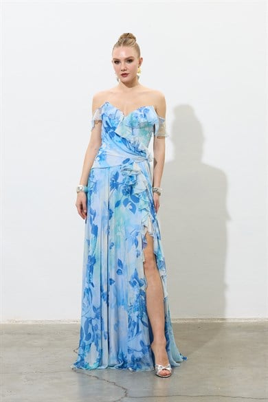 58768-25CARMENCarmen Saks Düşük Kol Yırtmaçlı Desenli Abiye Elbise