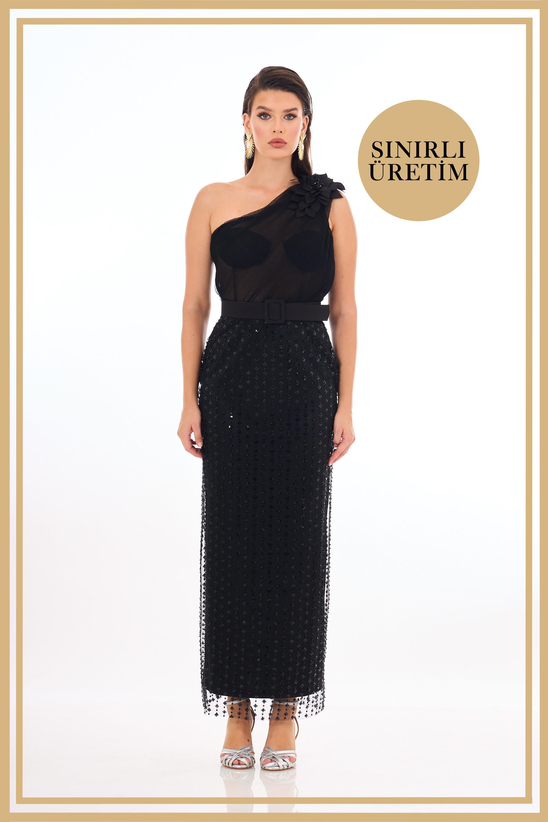 40021-27CARMENCarmen Limited Edition | ISADORA Siyah Midi Elbise
