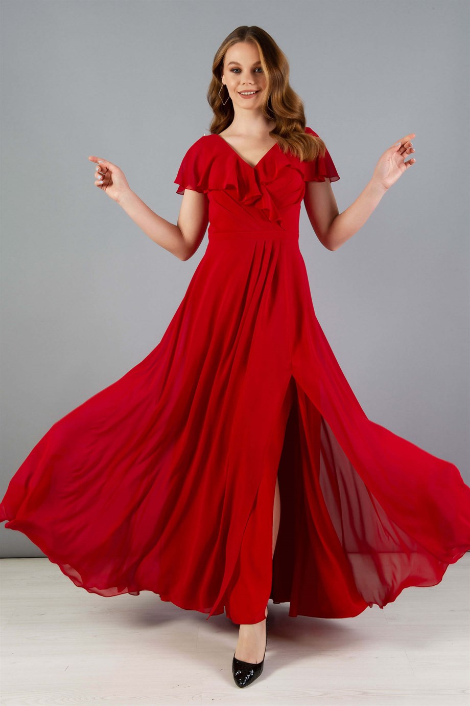 Carmen Kırmızı Şifon Yırtmaçlı Uzun Abiye Elbise