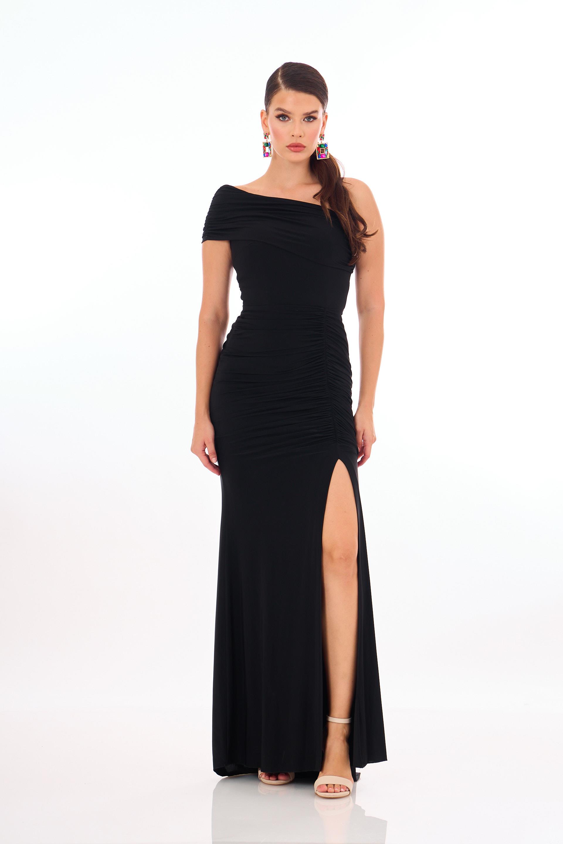 55929-27CARMENCarmen Siyah Tek Omuz Yırtmaçlı Sandy Abiye Elbise