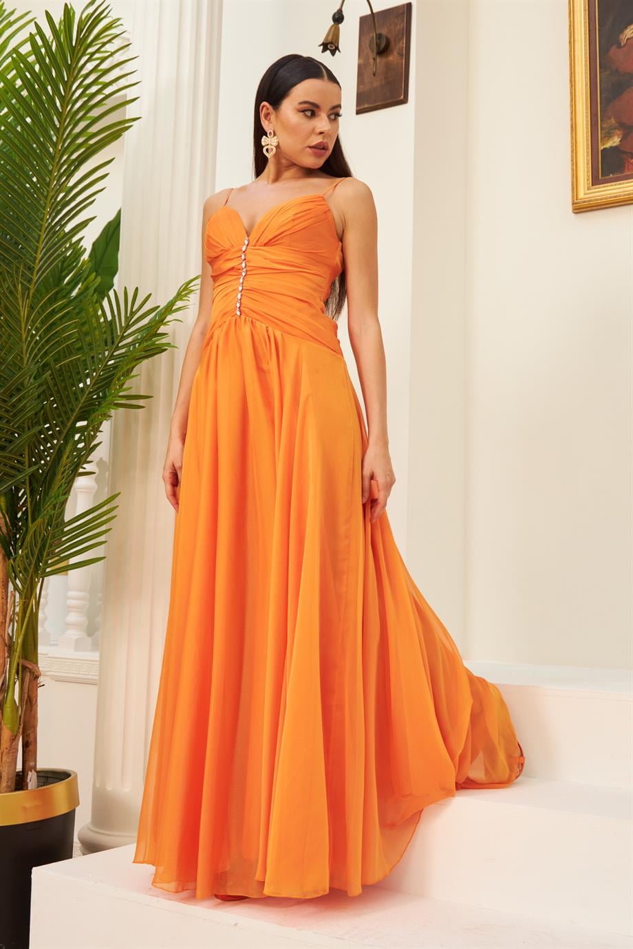58085-106CARMENCarmen Orange Şifon Askılı Yakası Taşlı Uzun Abiye Elbise & Davet Elbisesi