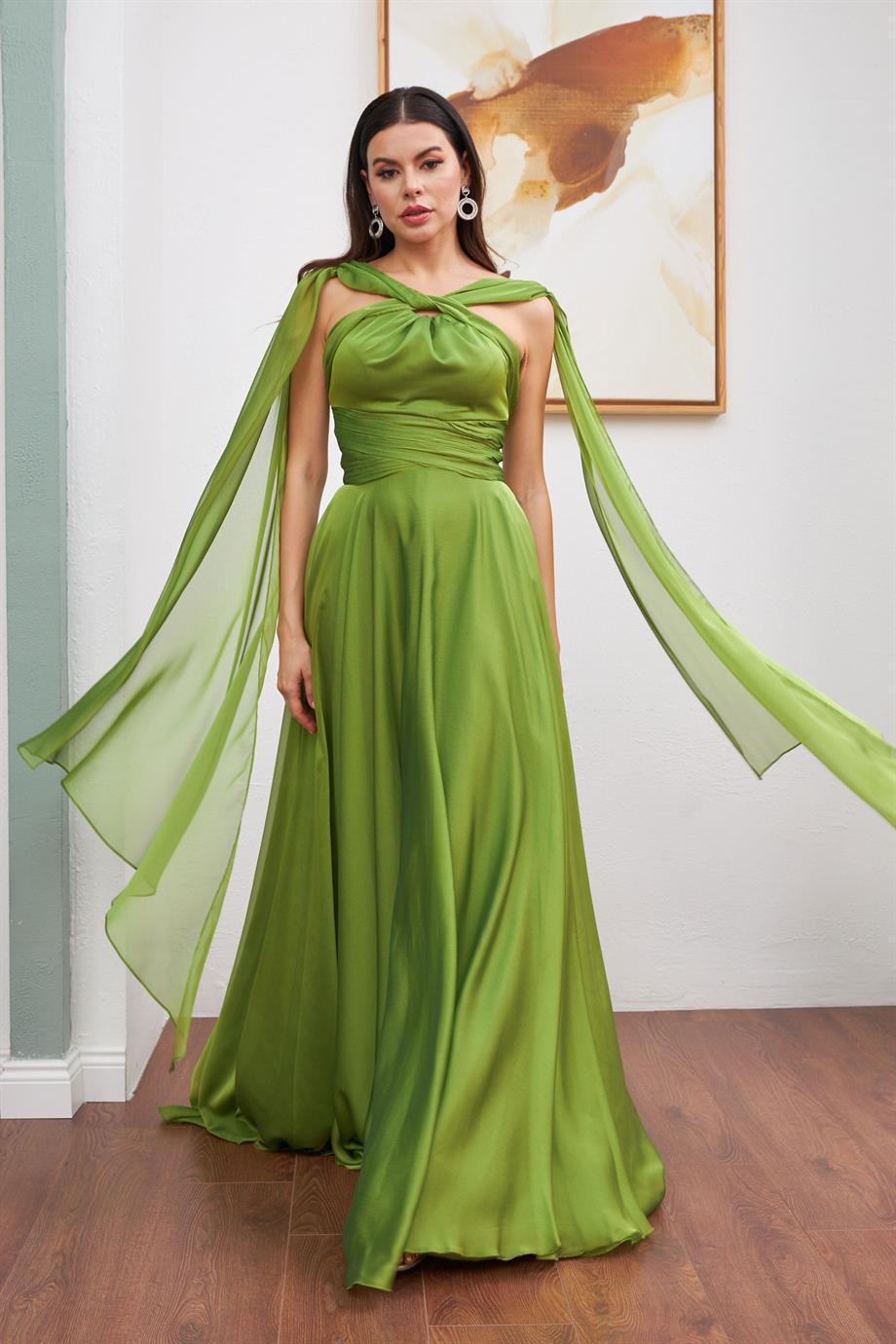Carmen Fıstık Yeşili Şifon Beli Büzgülü Uzun Abiye Elbise