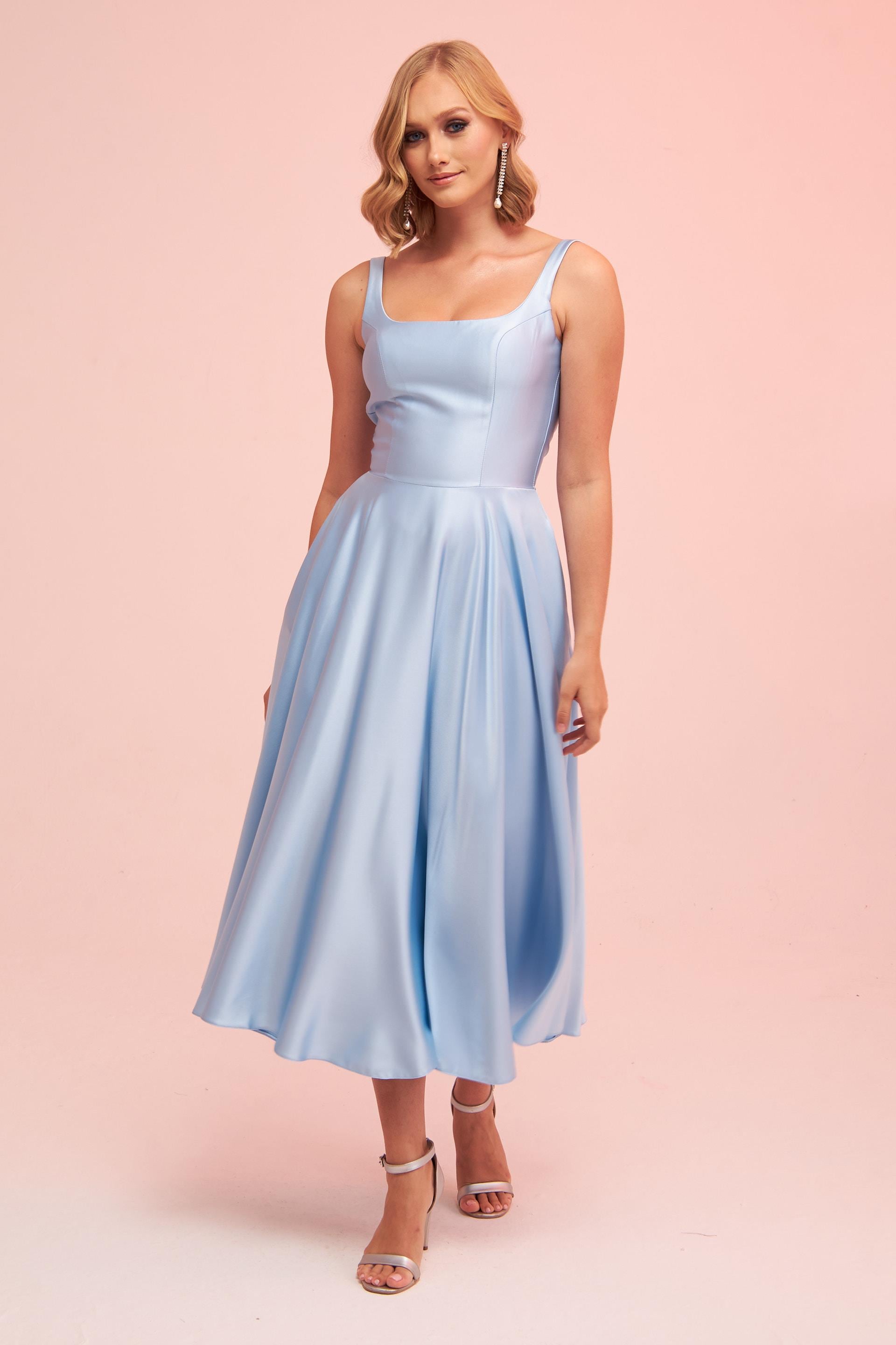 58131-1CARMENCarmen Bebe Mavi Saten Sırt Dekolteli Midi Abiye Elbise