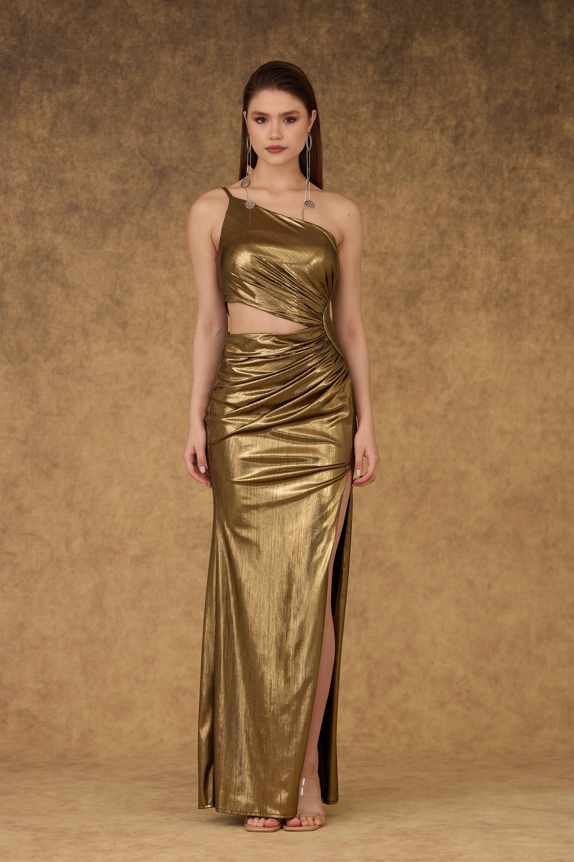 58352-208CARMENCarmen Siyah Gold Dekolteli Yırtmaçlı Parlak Örme Abiye Elbise