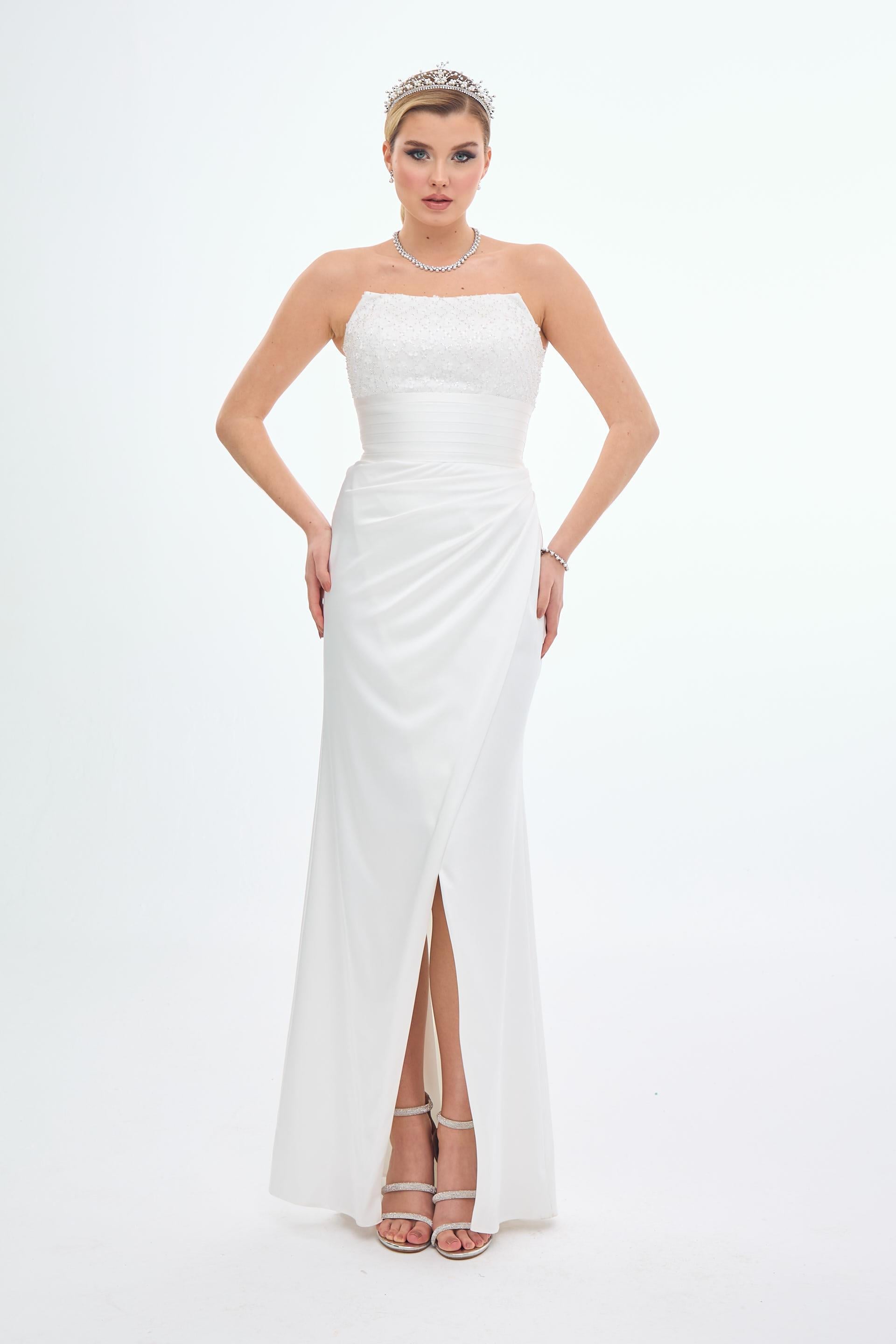 58360-6CARMENCarmen Ekru Straplez Yırtmaçlı Saten Nikah Elbisesi
