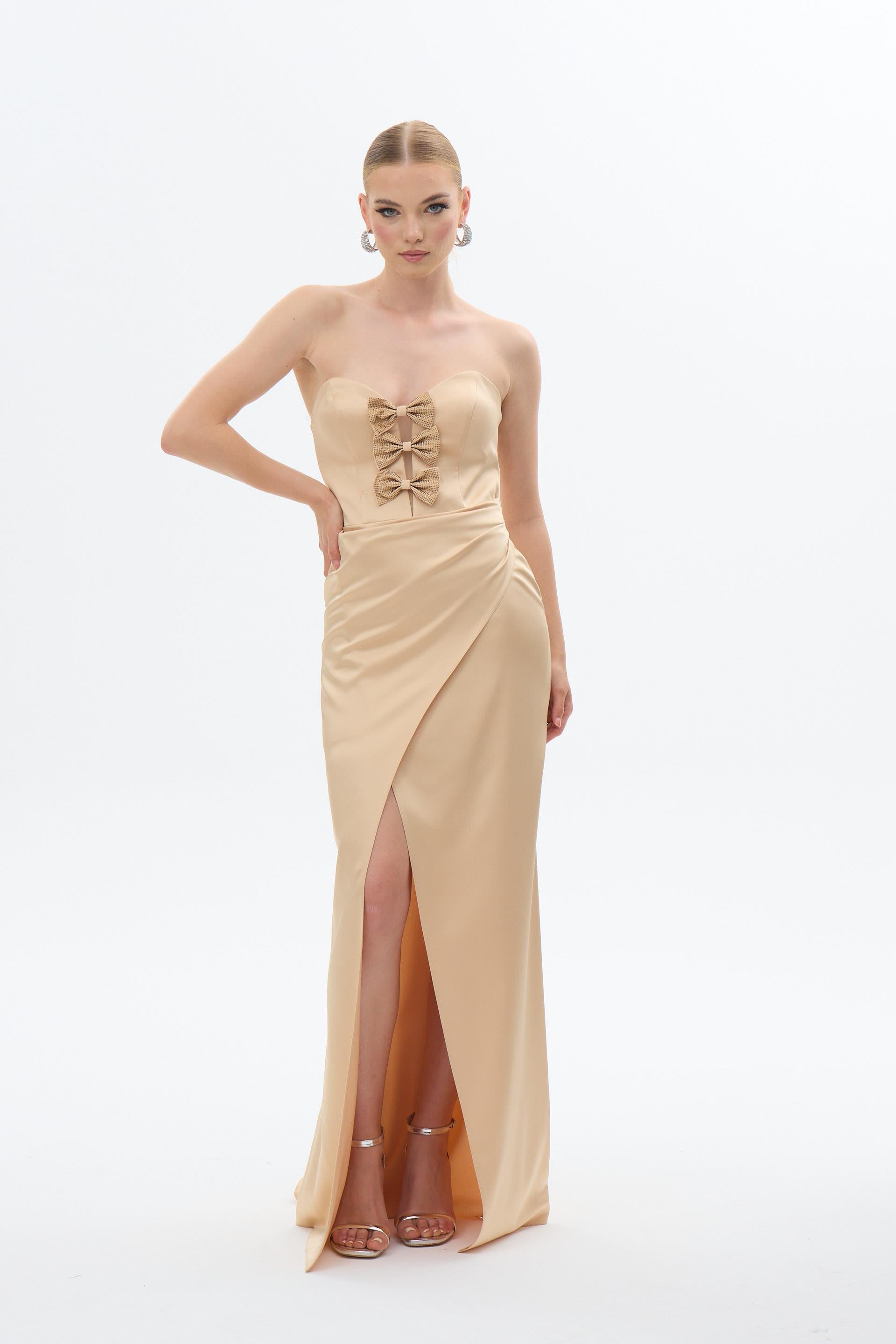 58405-9CARMENCarmen Gold Straplez Fiyonklu Saten Abiye Elbise