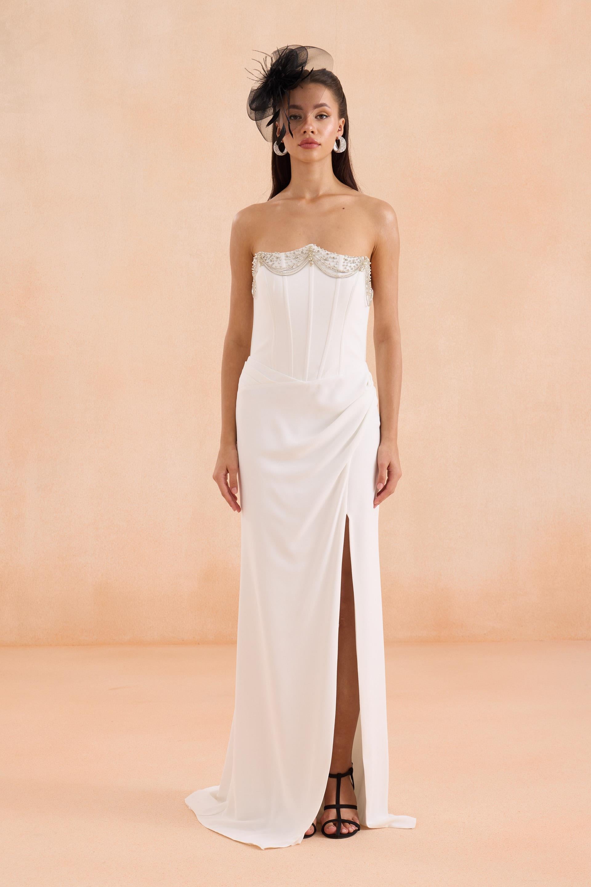 58551-2CARMENCarmen Beyaz Straplez İşlemeli Krep Nikah Elbisesi