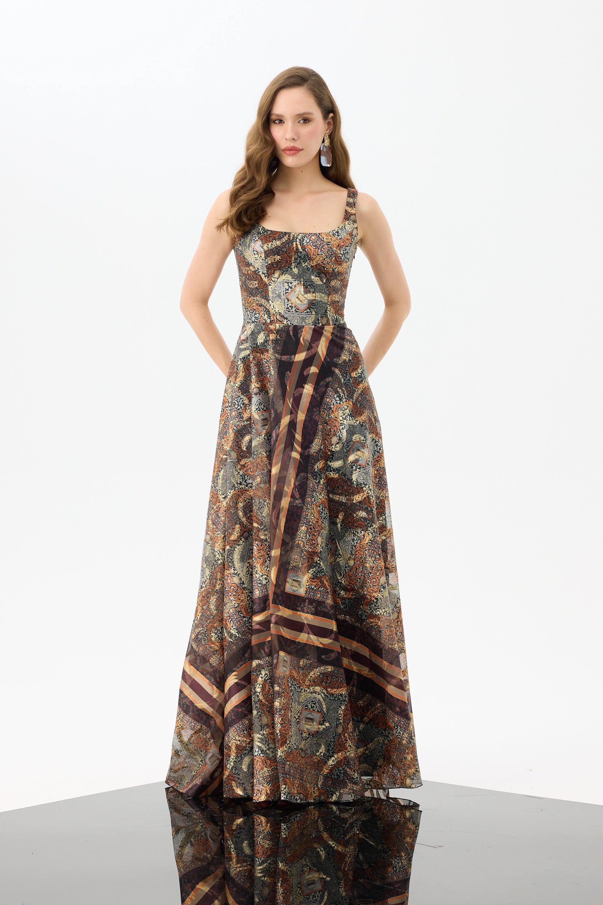 58605-38CARMENCarmen Kahve Kare Yaka Jakarlı Abiye Elbise