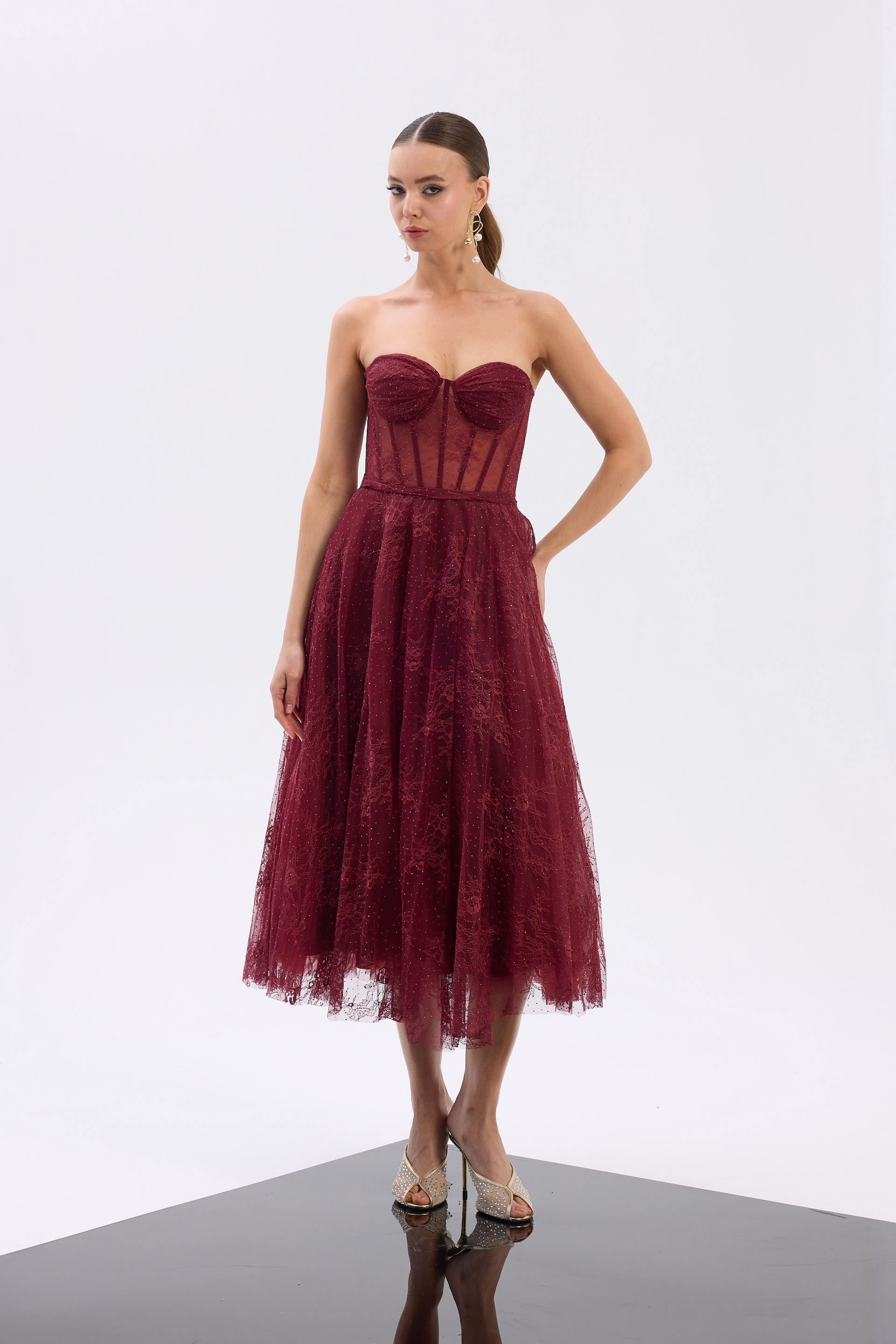 58685-3CARMENCarmen Bordo Straplez Midi Tül Söz Elbisesi