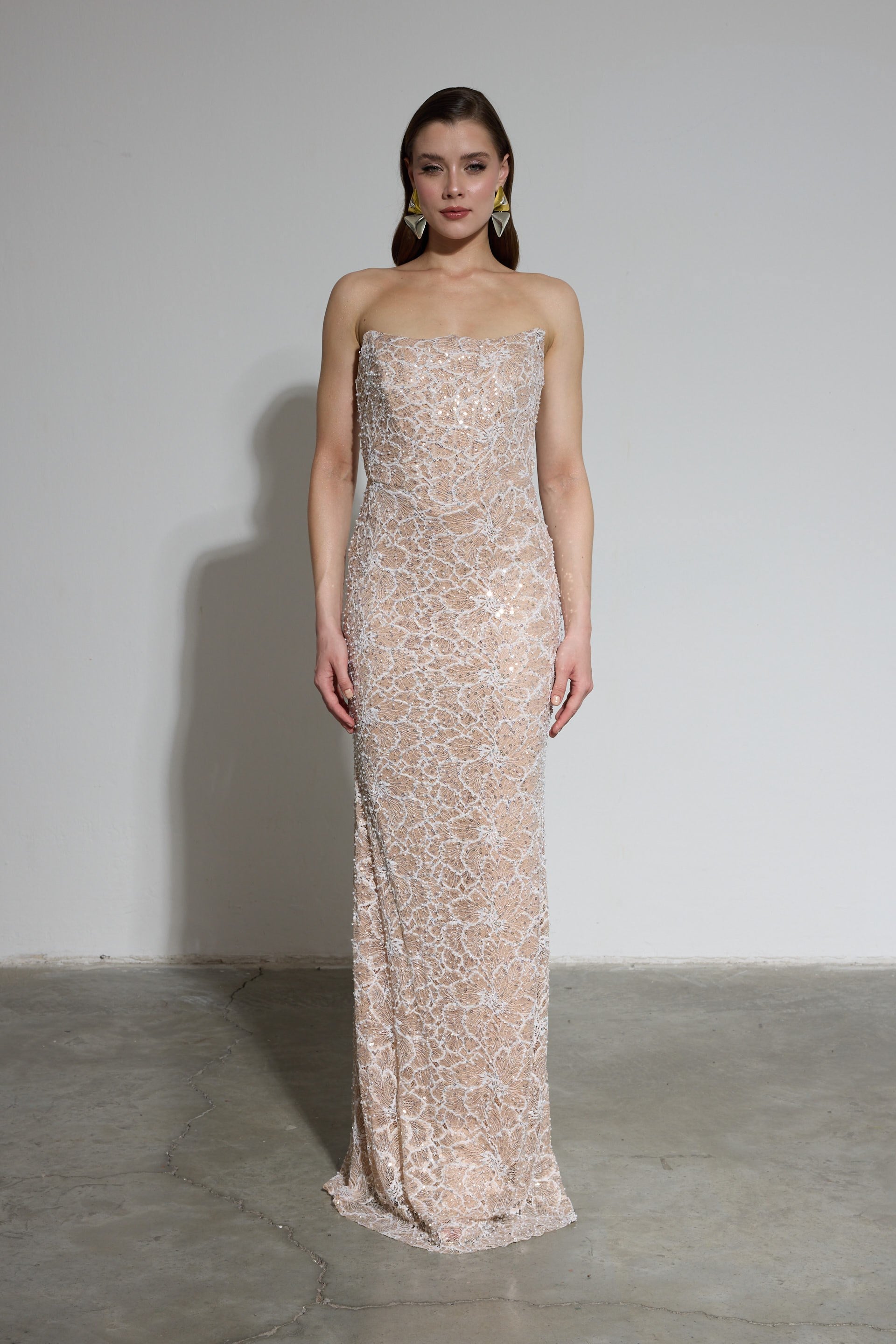 58692-9CARMENCarmen Gold Straplez Dantel Payetli Söz Elbisesi