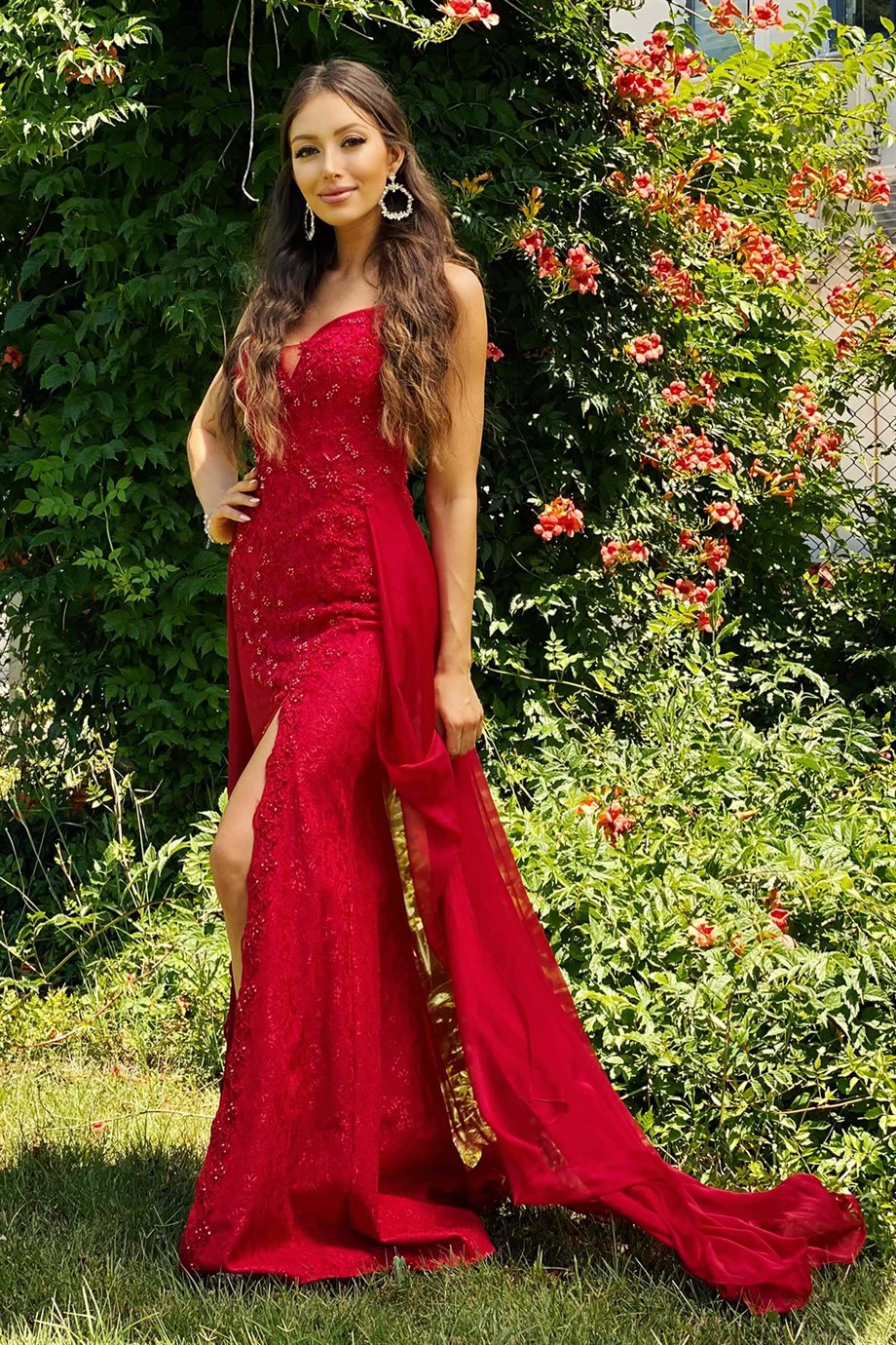 Carmen Kırmızı Dantelli Etekli Balık Abiye Elbise