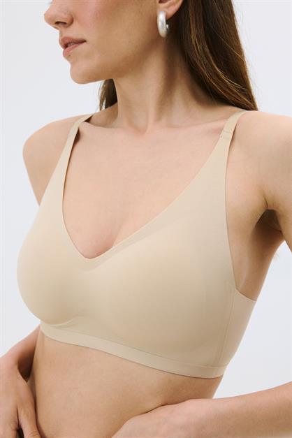 C&City Non-Wireless Seamless Laser Bra with Removable Pads C26120