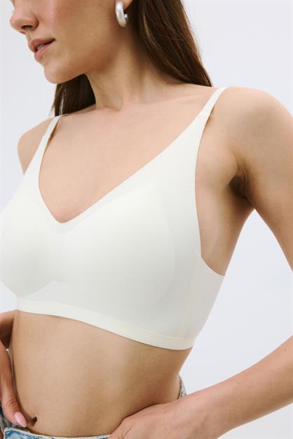 Wireless Seamless Laser Removable Padded Bra C26120