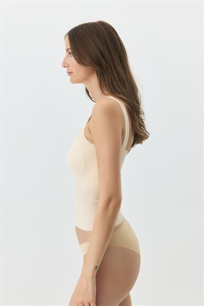 Seamless, Wire-Free Laser-Cut Bra With Removable Pads 1011