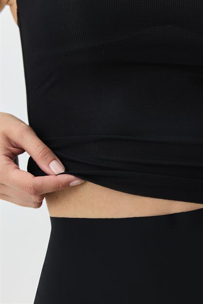 Seamless, Wire-Free Laser-Cut Bra With Removable Pads 1010