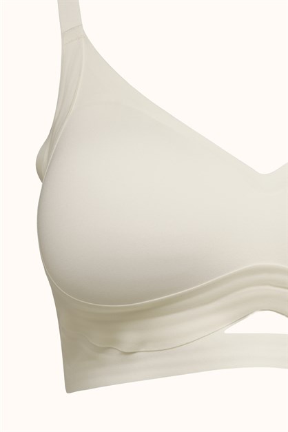 Balensiz Dikişsiz Lazer Kesim Pedli Sütyen ER411 Ekru