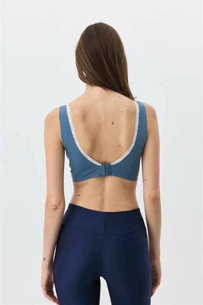 Seamless, Wire-Free Laser-Cut Bra With Removable Pads 1014