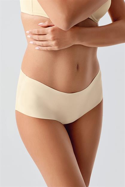 Plus Size Non-Slip High-Waisted Laser Cut Panties C19202