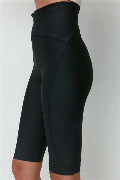 Karyoka High-Waisted Knee-Length Sports Shorts Leggings 9412