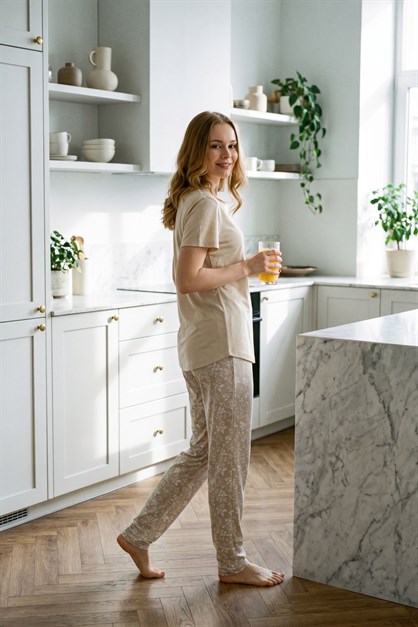 Damla Yaka Yarım Düğmeli Pijama Takımı Bej-512182
