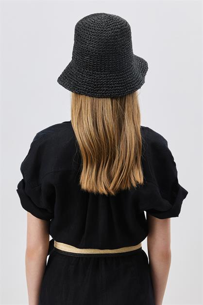 Hand-Knitted Straw Hat Y8208