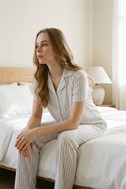 Gömlek Yaka Önden Düğmeli Pijama Takımı Gri-512220