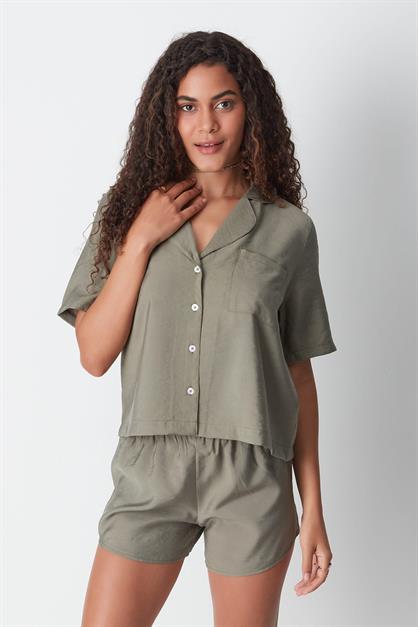 Short Sleeve Shirt and Shorts Set 9148