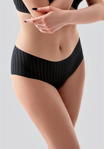 Laser Cut Seamless Hipster Panties C19212