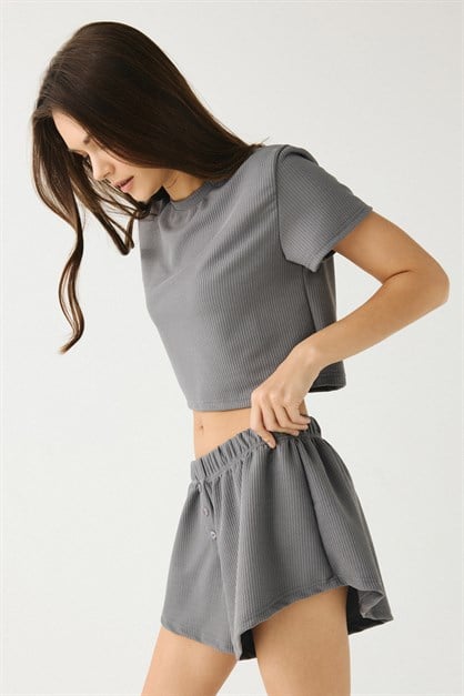 Modern Dokulu Fitilli Şortlu Takım 9159 Füme