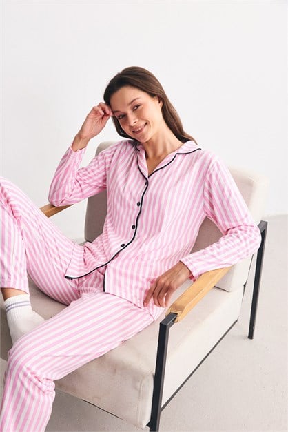 Pembe Çizgili Düğmeli Gömlek Yaka Pijama Takımı Pembe
