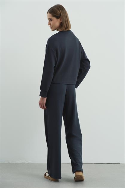 Pure Touch Basic Sweatshirt CC7005