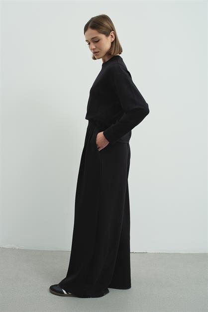 Pure Touch Basic Sweatshirt CC7005