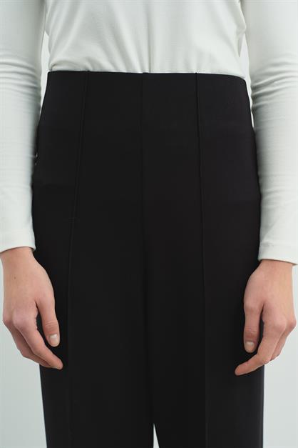 Pure Touch Ribbed Stitch Trousers CC7003