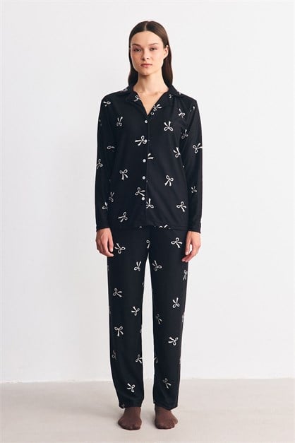Süet Dokulu Gömlek Yaka Pijama Takımı Siyah