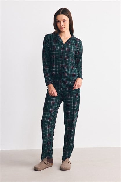 Süet Dokulu Gömlek Yaka Pijama Takımı Ekose