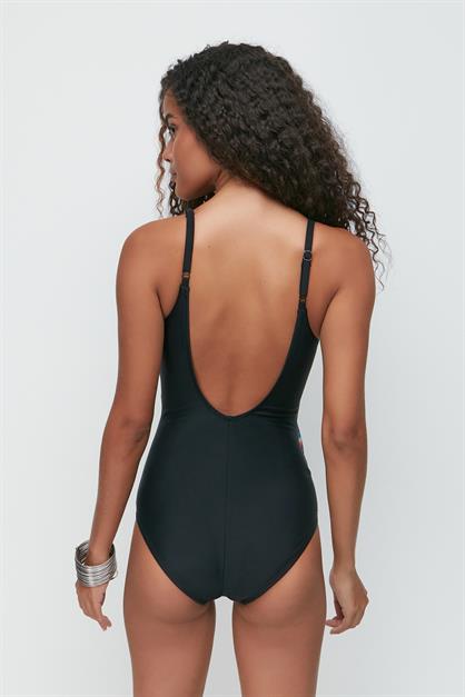 V neckline wrap-around swimsuit 7781