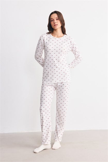 Yumuşak Dokulu Desenli Pijama Takımı Fiyonk