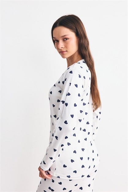 Yumuşak Dokulu Desenli Pijama Takımı Kalp