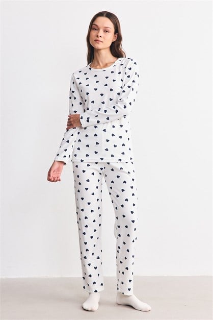 Yumuşak Dokulu Desenli Pijama Takımı Kalp