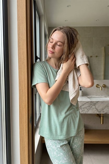 Yuvarlak Yaka Kısa Kollu Pijama Takımı Yeşil-512217