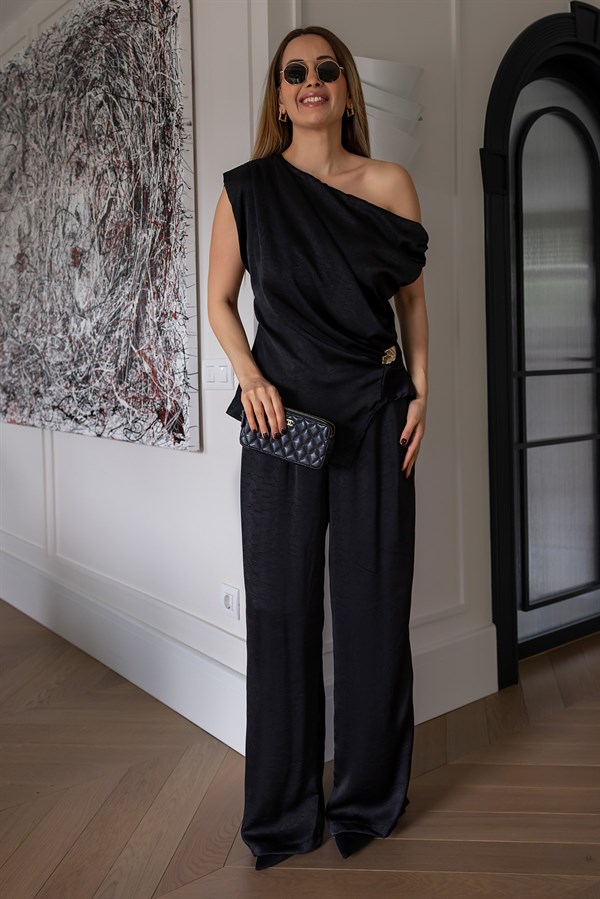 Asimetrik Kesim Saten Takım - SİYAH