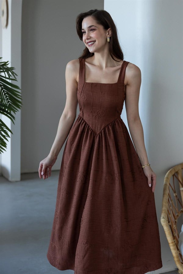 Askılı İşlemeli Elbise - KAHVERENGİ