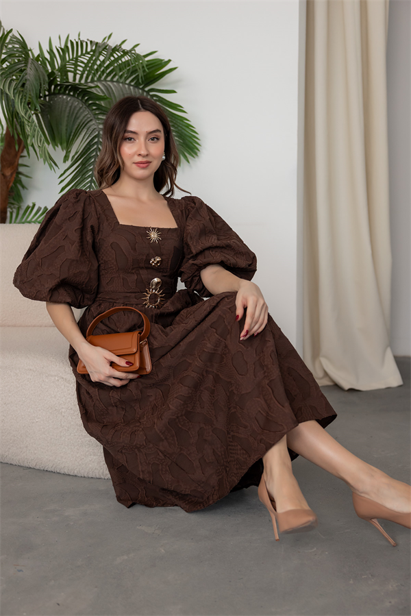 Balon Kol Gold Düğmeli Elbise - KAHVERENGİ